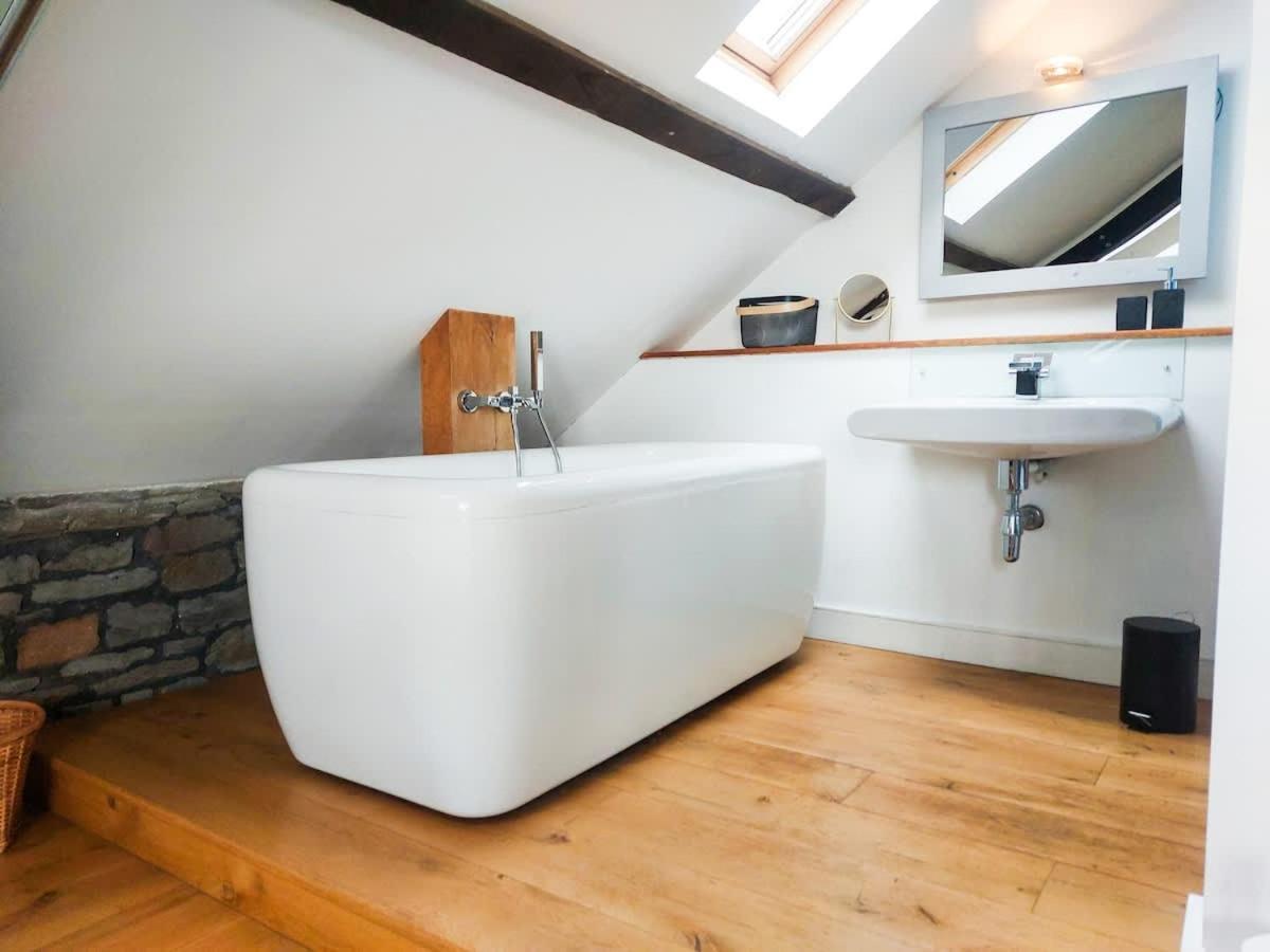 Converted Factory Loft Apartment Bristol Exterior foto